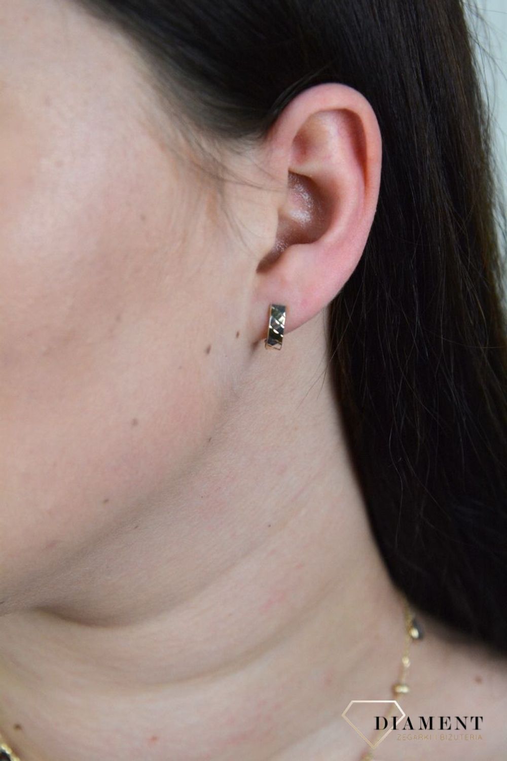 Złote kolczyki grawerowana powierzchnia z białym zlotem KL 6206.jpg